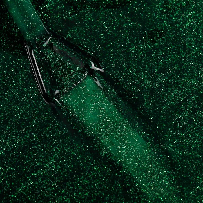 Bluesky Festive Gel Polish Duo - Elf & Belle Of The Bauble 3 Bluesky Festive Gel Polish Duo - Elf & Belle Of The Bauble - Image 3