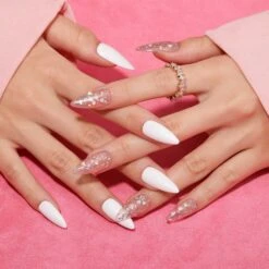 Bluesky Gel Polish Duo - "Opposites Attract" - Gweneira & Alluring Wine -Bluesky Cosmetics 80516 01 1