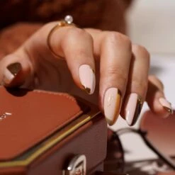 BLUESKY GEL POLISH - INTO THE FUTURE- AW2212 7 BLUESKY GEL POLISH - INTO THE FUTURE- AW2212 -Bluesky Cosmetics AW2211AW2212AW2207AW2210SS2202