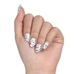 Bluesky No Wipe Top Coat - BCT01 - Eggshell 8 Bluesky No Wipe Top Coat - BCT01 - Eggshell -Bluesky Cosmetics BCT0103