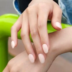 Nude Enchantment - BNR02 - 10ml Rubber Base Coat 15 Nude Enchantment - BNR02 - 10ml Rubber Base Coat -Bluesky Cosmetics BNR02 01