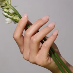 Girl's Secret - BNR08 - 10ml Rubber Base Coat 14 Girl's Secret - BNR08 - 10ml Rubber Base Coat -Bluesky Cosmetics BNR08 02