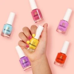 Bluesky Kids Airkiss Set- Summer Collection 12 Bluesky Kids Airkiss Set- Summer Collection -Bluesky Cosmetics BlueskyKidsPeelOffNailPolishSet 1