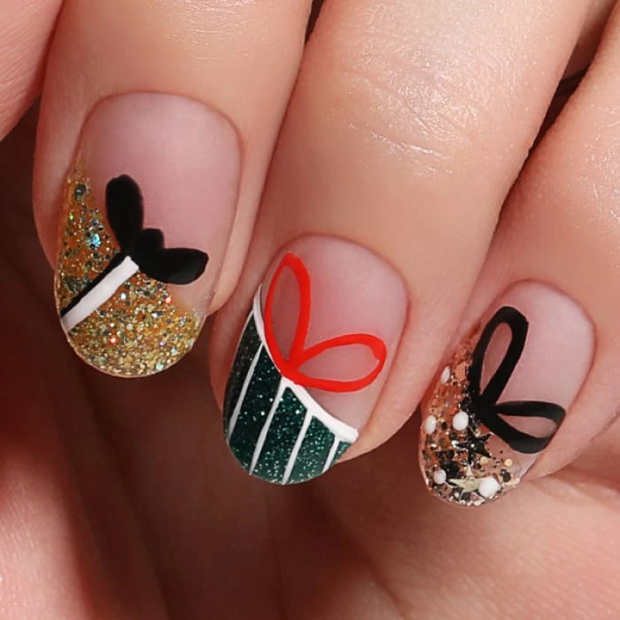 Bluesky Festive Gel Polish Duo - Elf & Belle Of The Bauble 2 Bluesky Festive Gel Polish Duo - Elf & Belle Of The Bauble - Image 2