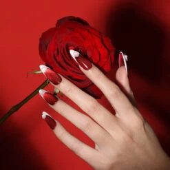 Bluesky Gel Polish Duo - "Opposites Attract" - Gweneira & Alluring Wine -Bluesky Cosmetics RRC05 80516 01