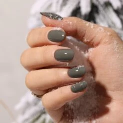 Bluesky Gel Polish - CALM - AW2124 -Bluesky Cosmetics WINTER2021AW2124 2